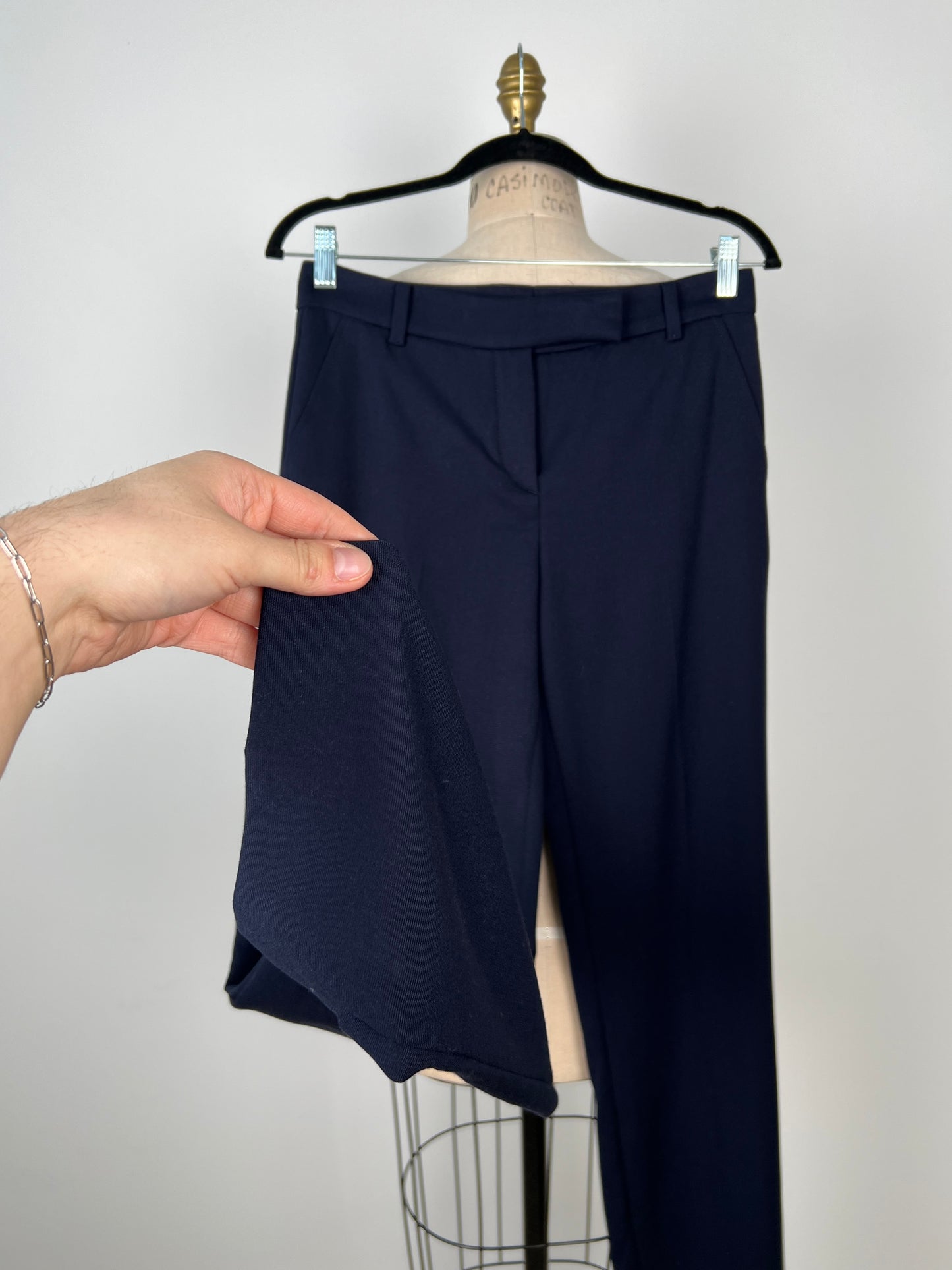 Pantalon tailleur mou chic marine lavable (6 et 10)