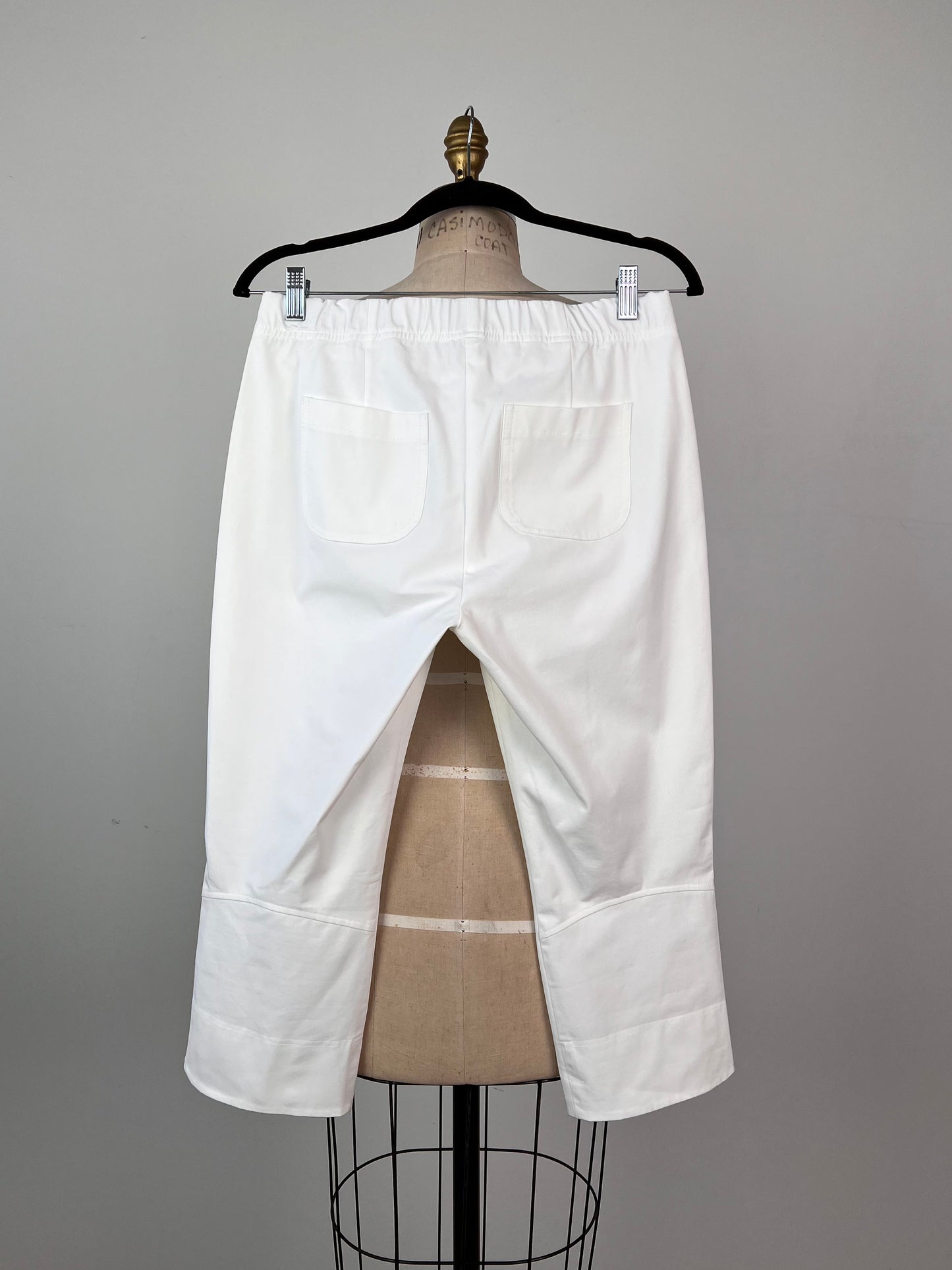 Pantalon corsaire extensible blanc (10)