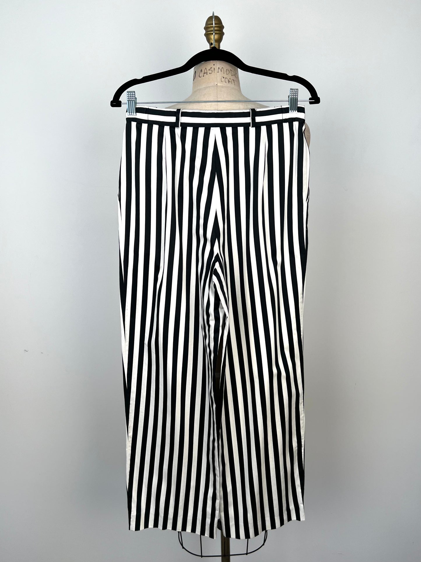 Pantalon à rayures noir et blanc (6)