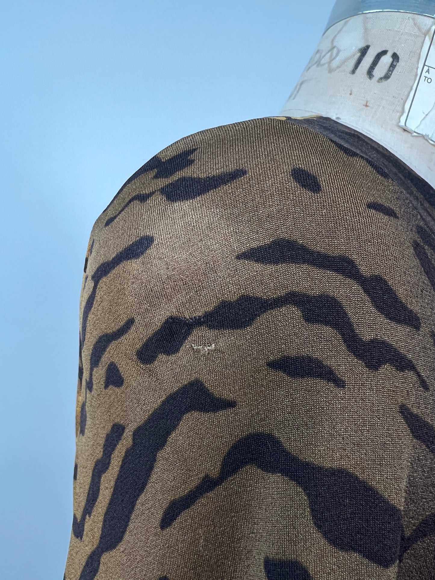 Robe cache-coeur léopard à manches 3/4 IMP* (L)