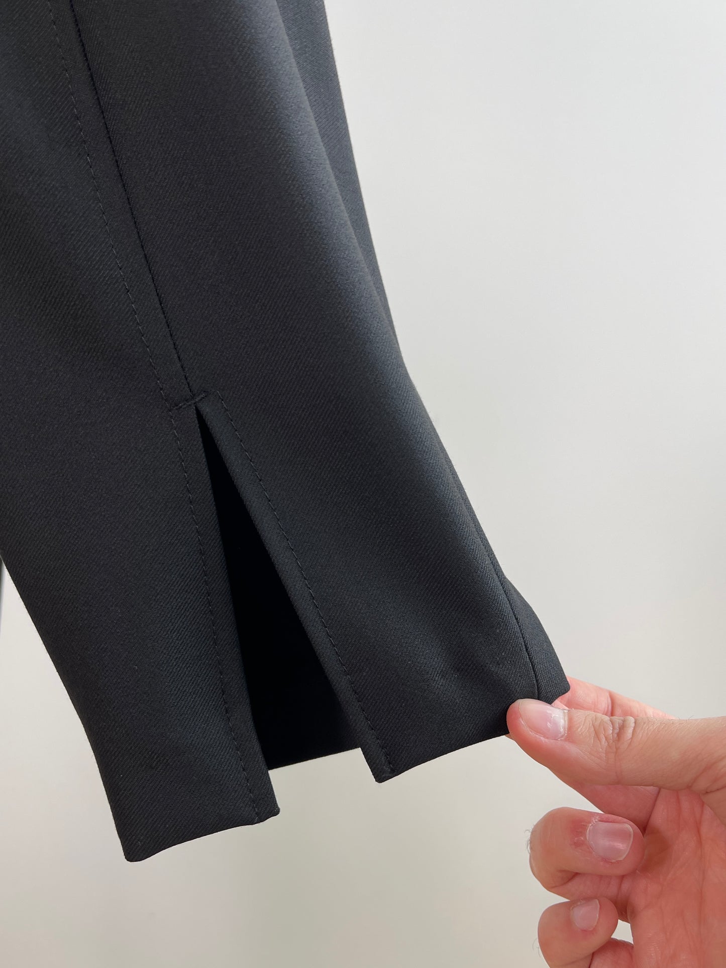 Pantalon tailleur noir à fentes lavable (6-10-14)