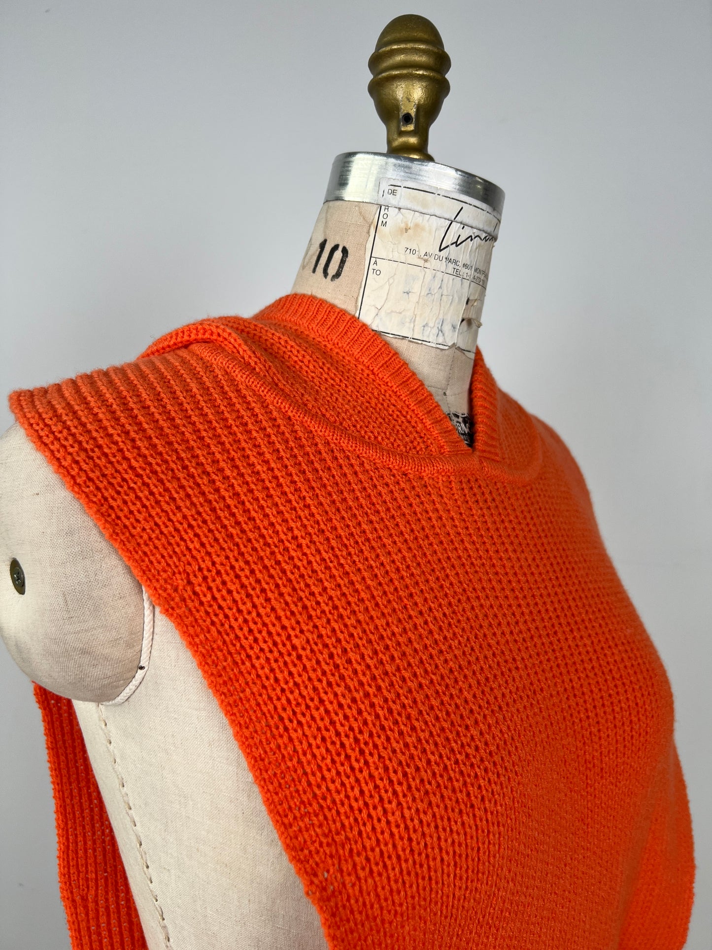 Top garniture à capuchon en tricot mandarine (S)