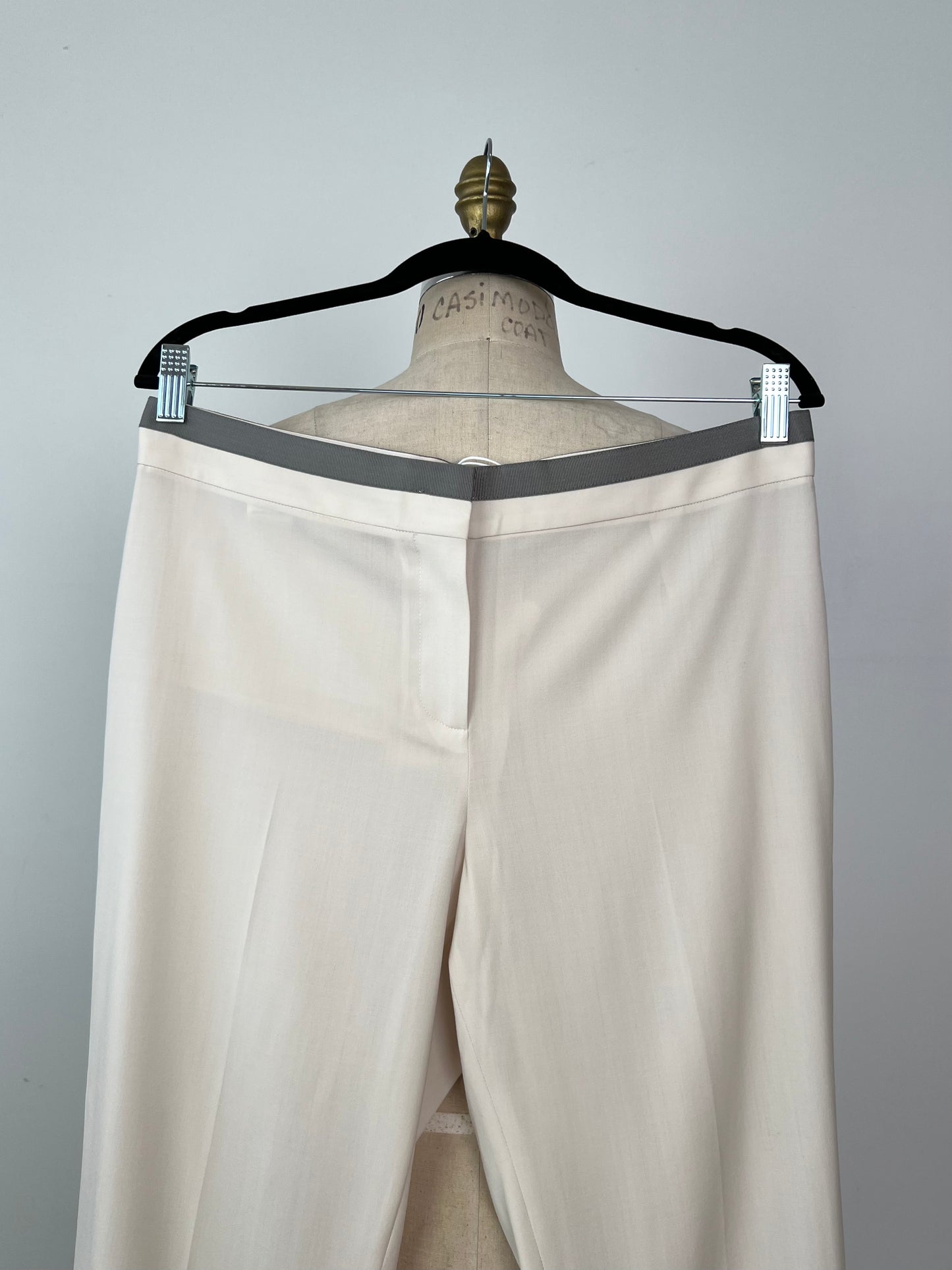 Pantalon crème en fin tissage luxueux (S+M)