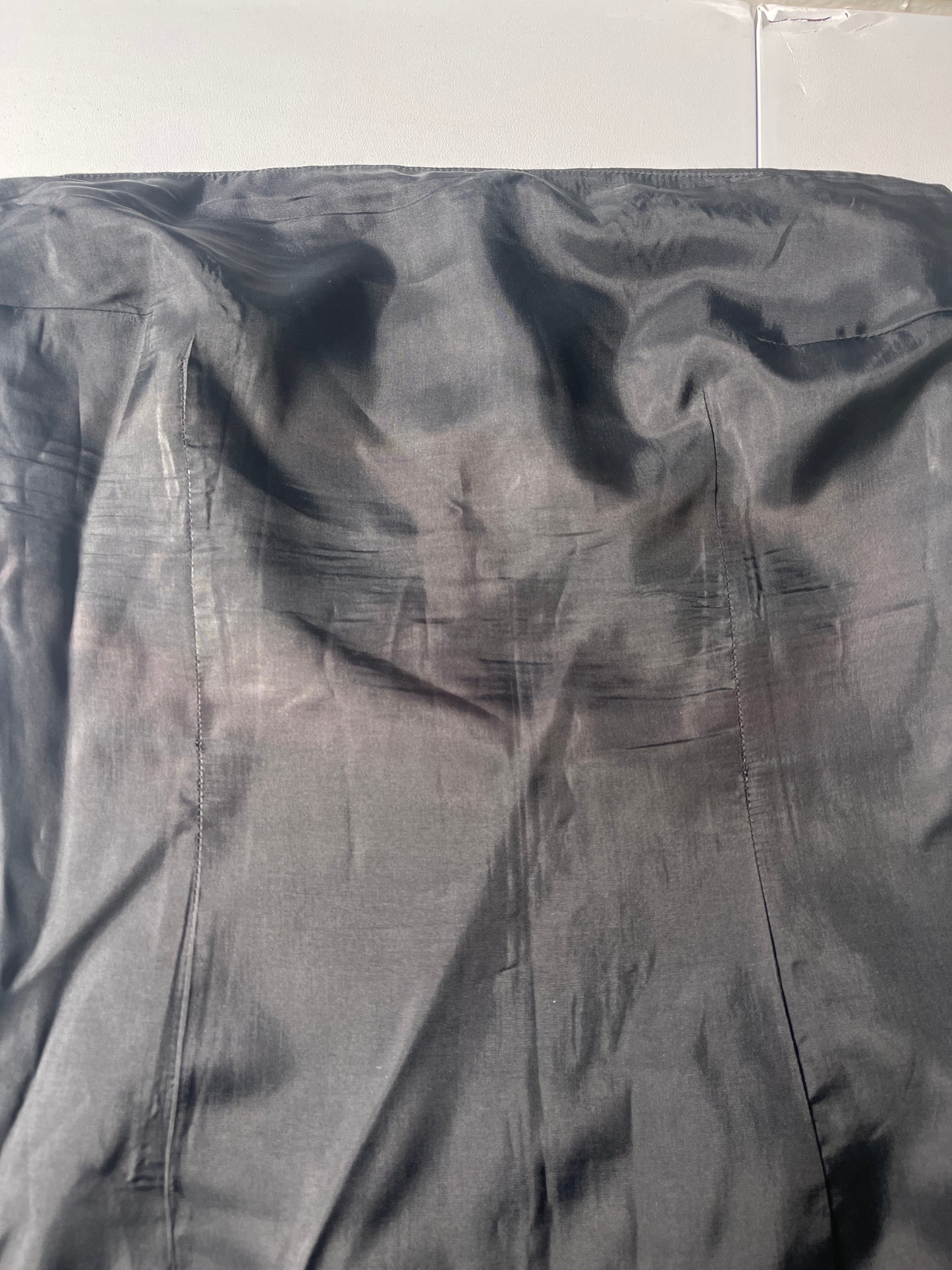 Robe bustier noire tuxedo à insertions latérales de satin (S)