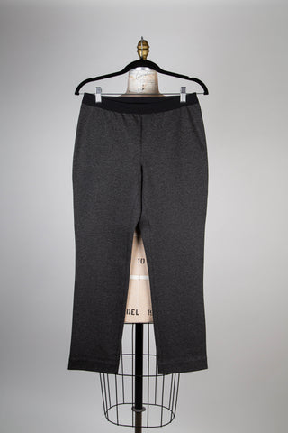 Pantalon legging  gris à coupe cigarette (4 et 6)