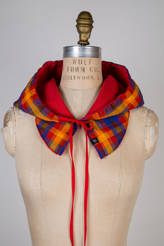 Red silk capulard / bright tartan