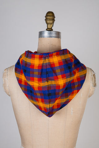 Red silk hood / invigorating tartan