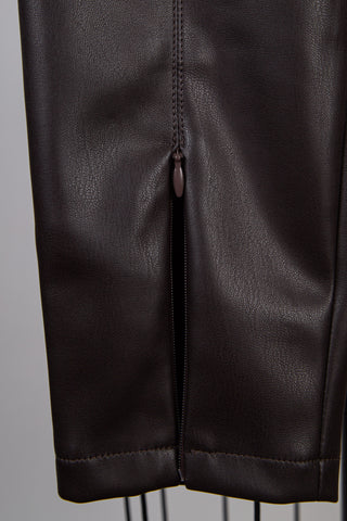 Pantalon cigarette en faux cuir chocolat (4)