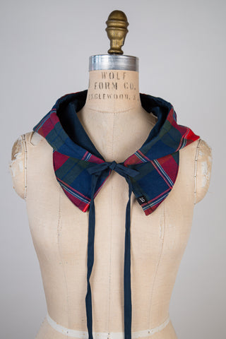 Blue denim/bright tartan capulard