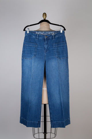 Straight pants in blue denim with a worn effect (10)