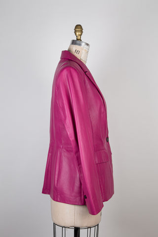 Blazer cintré en cuir rose pivoine (12)