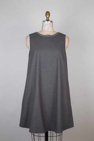 Sleek trapeze dress in heather gray (6)