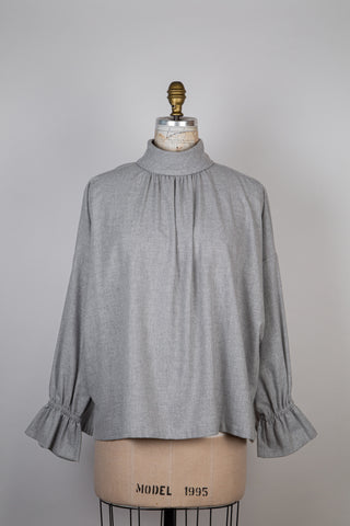 Oversized gray flannel blouse (S+)