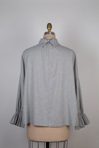 Oversized gray flannel blouse (S+)