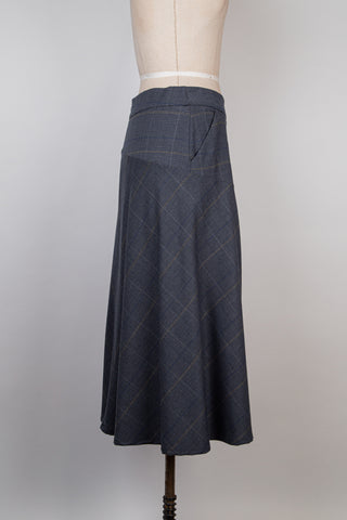 Blue tartan skirt (6/8)