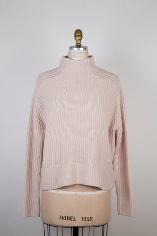 Loose knit sweater in pink cream (S)