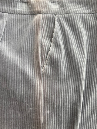 Pantalon confort en corduroy gris (8)