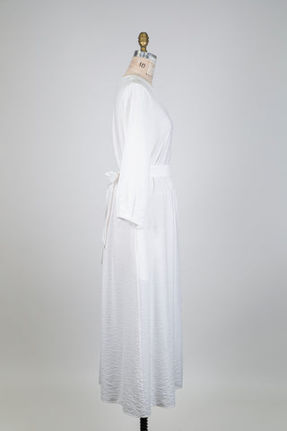 White dress, delicate drape (6)