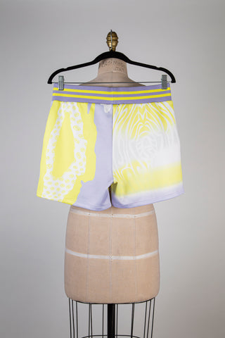 Short techno print with a vibrant color (6+8)
