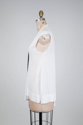 Tunique blanche asymétrique à détail noir (s)