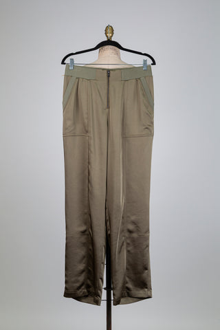 Pantalon satiné vert olive (6)