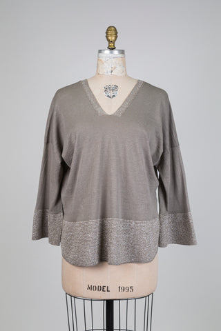 Chandail grège à ourlets argentés (4+6+8)