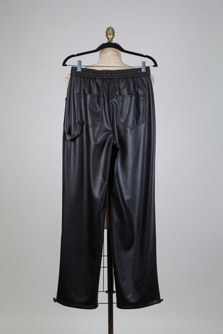 Pantalon jogger noir en faux cuir à ourlet modulable (6)