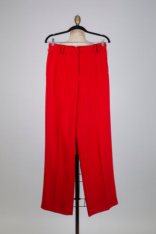 Bright red pants (6-10)