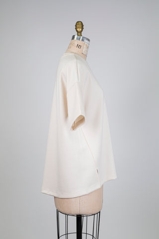 Chandail crème à coutures incurvées (6-10)