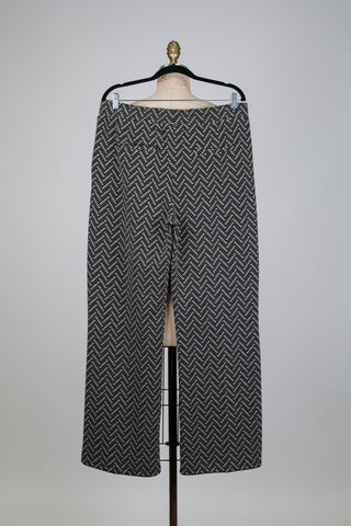Black and white geometric pattern pants (14)
