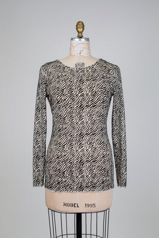 Chandail zèbre diaphane noir et crème (6)