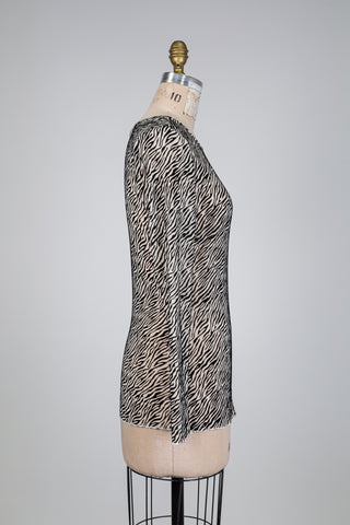 Chandail zèbre diaphane noir et crème (6)