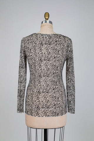 Chandail zèbre diaphane noir et crème (6)