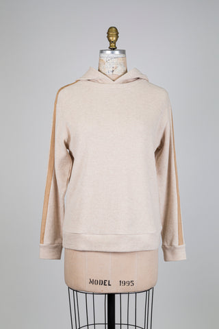 Chandail à capuchon crème à galons faux suède et strass (6)