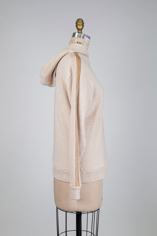 Chandail à capuchon crème à galons faux suède et strass (6)