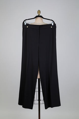 Pantalon noir à boutons or déco (14)
