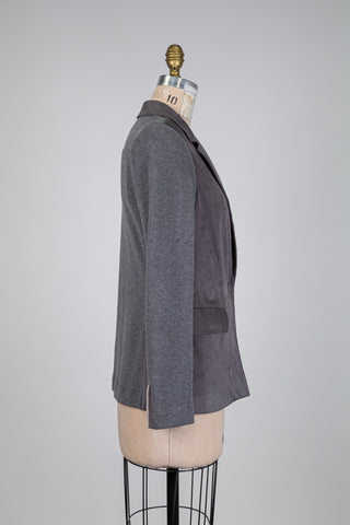 Blazer confort chic en faux suède gris (6)