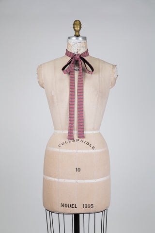 Reversible black and shiny pink colonel