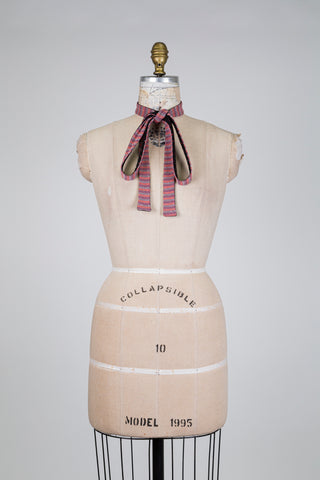 Reversible black and shiny pink colonel