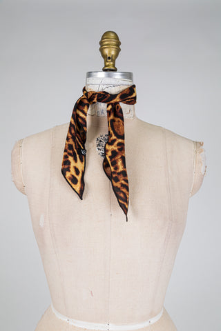 Foulard triangle puissant léopard