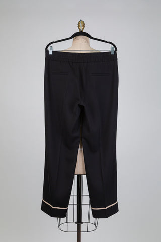 Pantalon noir à galons crème (8)