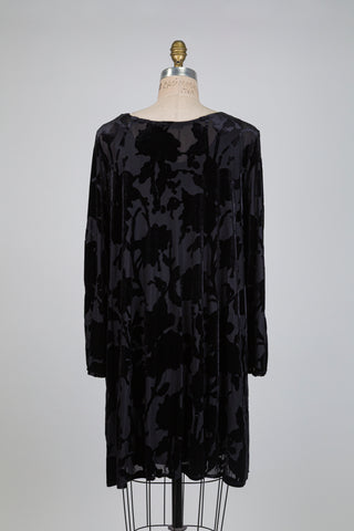 Robe ample noire en velours floral (L+XL)