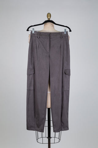 Pantalon cargo en faux suède gris (6)