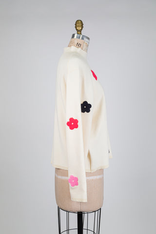 Soft flower cream sweater (L)