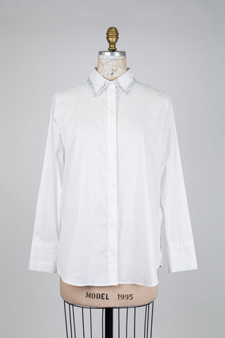 White blouse with a shimmering collar (8)