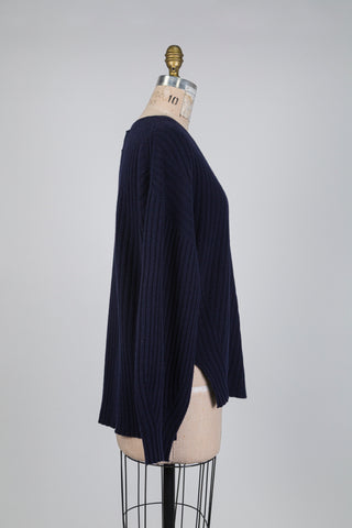 Chandail en laine douce marine (XXL)