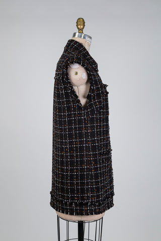 Sleeveless tweed jacket in Chanel style (6)