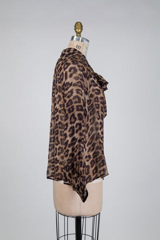 Blouse diaphane léopard à lavallière (6)