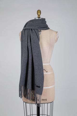 Foulard large gris à franges (TU)