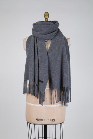 Foulard large gris à franges (TU)